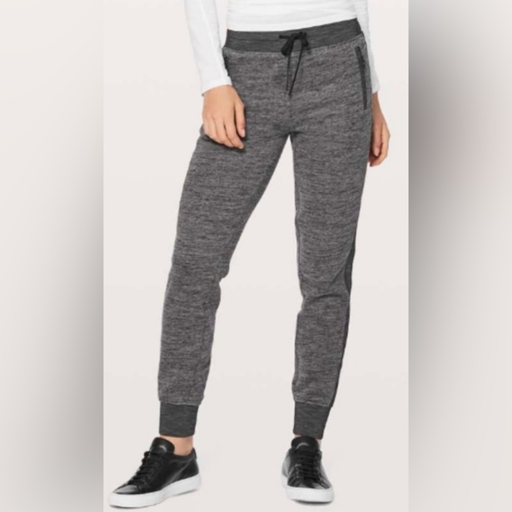 LULULEMON Get Going Joggers in  Heathered Core Dark Grey/Heathered Black